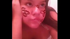 Universitaria se graba desnuda en el ba&ntilde_o Thumb