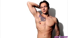 The super cute gay hunk Jayden Marcos is answering questions about intimacy and masturbation, as wel Thumb