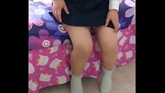COLEGIALA se pone CALIENTE con su profesor! Y prueba el semen por primera vez! VIDEO CASERO Thumb