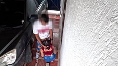 CHICA PETITE QUE ENCUENTRO EN LA CARRETERA SE DEJA FOLLAR A CAMBIO DE UN BOLETO PARA EL BUS Thumb