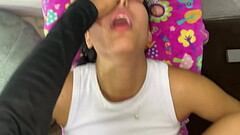 How delicious it is to fuck this vagina with everything and a vibrator before going to work (Spanish Thumb
