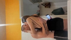 veio em casa depois da balada me mamou no corredor do pr&eacute_dio, depois entrou em casa pra mamar Thumb