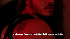 Sexo no meio de uma festa - casal transa com outros - V&Iacute_DEO COMPLETO no RED Thumb