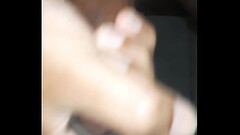 Masturba&ccedil_&atilde_o no banheiro e orgasmo Thumb