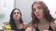 Anna E Nina de Recife enviaram uma dan&ccedil_a para carona do Ted Thumb