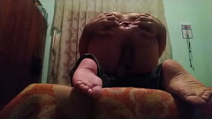 Plug e Dildo no cuzinho de quatro Thumb