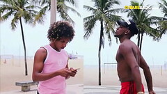 Fiz troca troca com o cara que conheci na praia Thumb