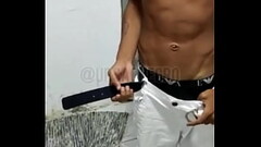Ganhei presente dos meus novinhos mas o que eu queria mesmo era ver um comendo o cuzinho do outro e  Thumb