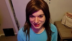 Taylor Diamond sucks cock and swallows like a good girl Thumb