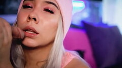 Latina blonde is fond of sucking cock and loves to show you her skills Thumb
