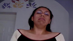 Mi novio me lleva a un motel para cogerme sin saber que antes ya me hab&iacute_an cogido otros chico Thumb