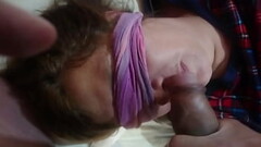My wife&#039_s friend&#039_s son passes her huge cock in her mouth while she rests, sucks him off an Thumb
