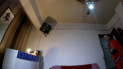 No meio da grava&ccedil_&atilde_o nos apartamentos de massagem da galeria malcon quem bate a porta.. Thumb