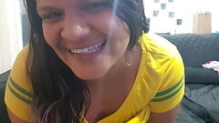 Brasileira fica assim quando n&atilde_o tem homem !!! faz isso Thumb
