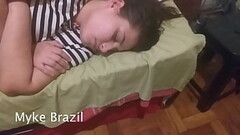 Myke brazil recebe a duda e mulata na sua para para com ele. Veja Filmes Completo X-Video RED Thumb