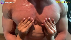 Big muscle guy gets worshipped and nipple played! Thumb
