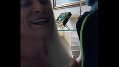 Filho da vizinha acha que tenho obriga&ccedil_&atilde_o de chupar o pau dele toda hora que fica duro Thumb