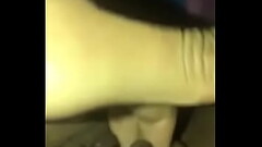 Mi amiga se mete los dedos en su Vagina Thumb