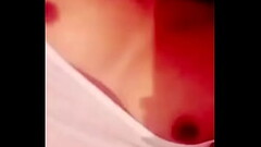 Mientras sus Padres no est&aacute_n La Prima se Pone Hot Thumb