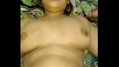 Desi bhabhi get fucked by her husband&#039_s friend Thumb