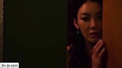 Jin-jo masturbates while watching her friend get fucked Thumb