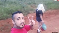 ENFIEI A PICA NA LOIRINHA NO MEIO DA ESTRADA EM PUBLICO (assista completo no xvideos RED ) Thumb
