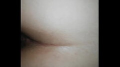 se d. mi esposa viendo netflix la despierto y ahora pide que le su culo y su co&ntilde_o, se prepara Thumb
