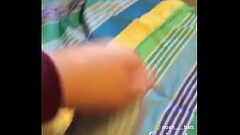 Horny girls masterbates and squirts Thumb