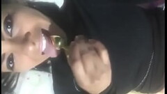 novinha delicia brincando com a buceta Thumb