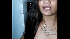 Tigresa vip com a boca toda gosada bebe &aacute_gua direto na jarra voc&ecirc_ beberia tamb&eacute_m Thumb